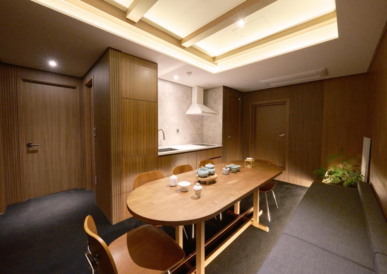 Uh Suite The Myeongdong โซล ภายนอก รูปภาพ